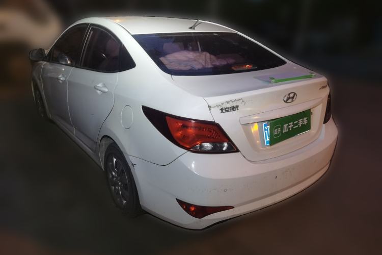 Used Hyundai Verna (older generation) 2014 1.4L Manual Smart GLS Trim Rear Left 45 Deg