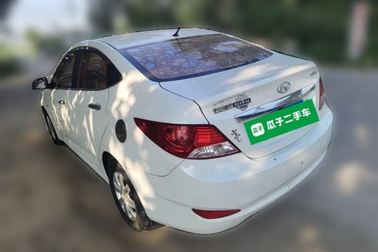 Used Hyundai Verna (older generation) 2014 1.4L Automatic Smart GLS Rear Left 45 Deg