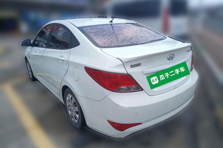 Used Hyundai Verna (older generation) 2014 1.4L Manual Smart GLS Trim Rear Left 45 Deg
