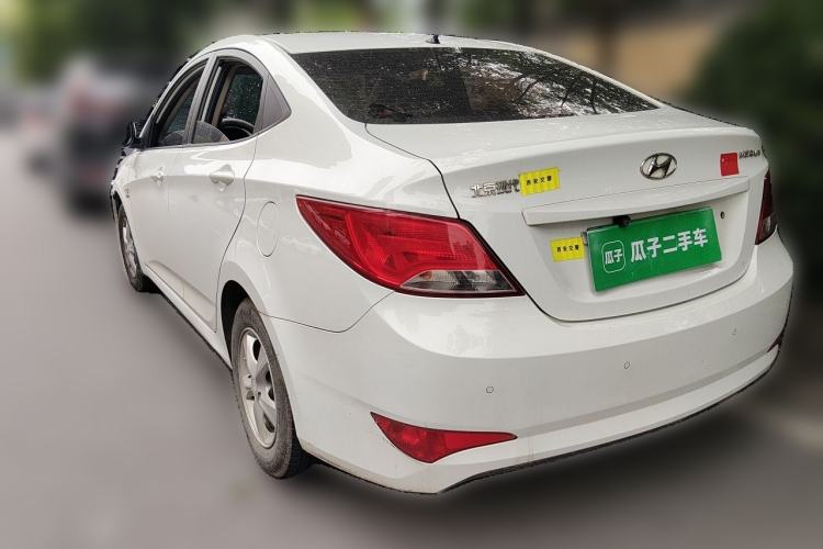 Used Hyundai Verna (older generation) 2014 1.4L Automatic Smart GLS Rear Left 45 Deg