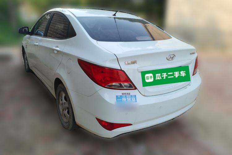 Used Hyundai Verna (older generation) 2014 1.4L Automatic Fashion GS Model Rear Left 45 Deg