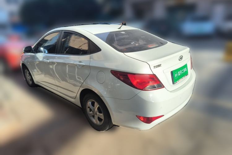 Used Hyundai Verna (older generation) 2014 1.4L Automatic Smart GLS Rear Left 45 Deg