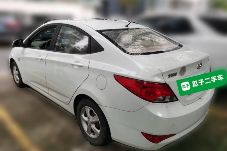 Used Hyundai Verna (older generation) 2014 1.4L Automatic Smart GLS Rear Left 45 Deg