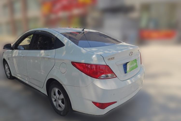 Used Hyundai Verna (older generation) 2014 1.4L Automatic Smart GLS Rear Left 45 Deg