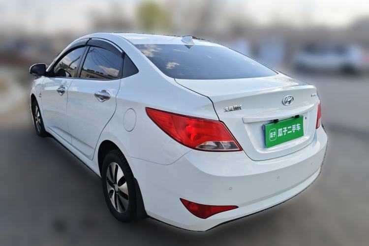 Used Hyundai Verna (older generation) 2014 1.4L Automatic Smart GLS Rear Left 45 Deg