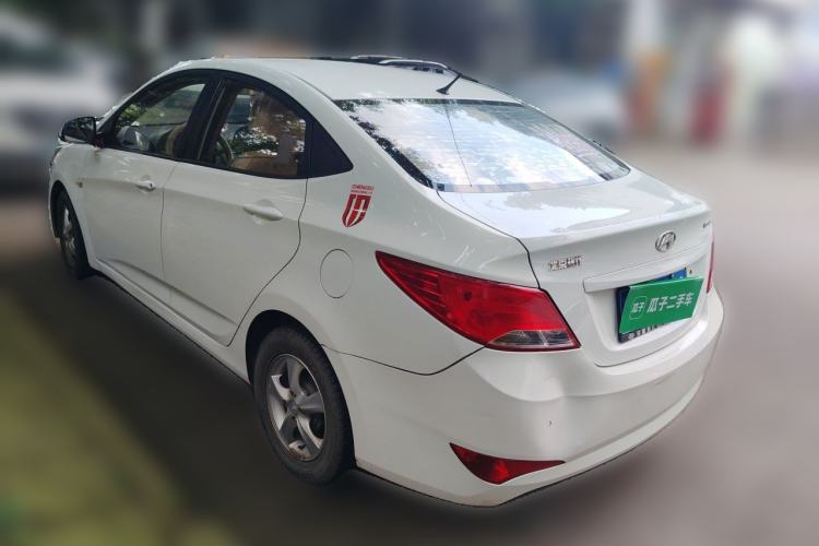 Used Hyundai Verna (older generation) 2014 1.4L Automatic Smart GLS Rear Left 45 Deg