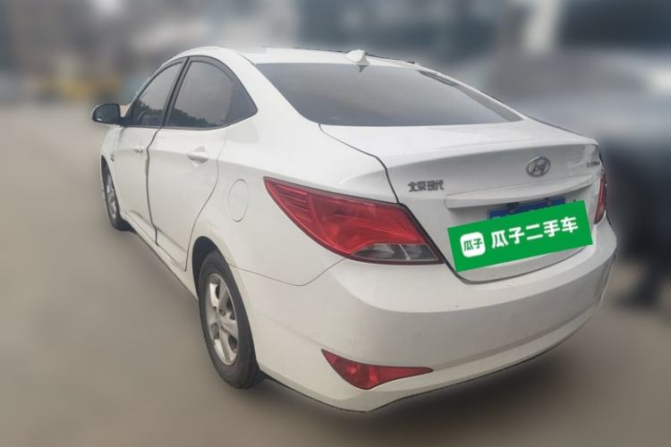 Used Hyundai Verna (older generation) 2014 1.4L Automatic Smart GLS Rear Left 45 Deg