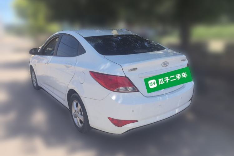 Used Hyundai Verna (older generation) 2014 1.4L Automatic Smart GLS Rear Left 45 Deg