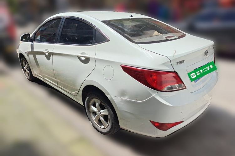 Used Hyundai Verna (older generation) 2014 1.4L Automatic Smart GLS Rear Left 45 Deg