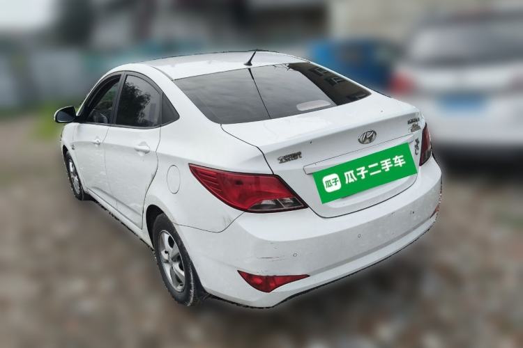 Used Hyundai Verna (older generation) 2014 1.4L Automatic Smart GLS Rear Left 45 Deg