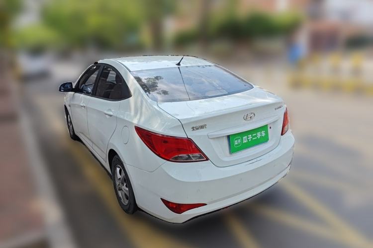 Used Hyundai Verna (older generation) 2014 1.4L Automatic Smart GLS Rear Left 45 Deg