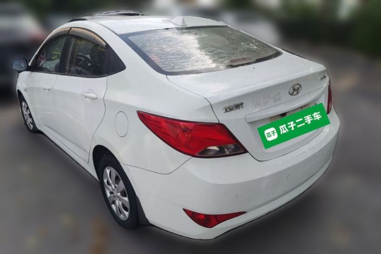 Used Hyundai Verna (older generation) 2014 1.4L Manual Smart GLS Trim Rear Left 45 Deg