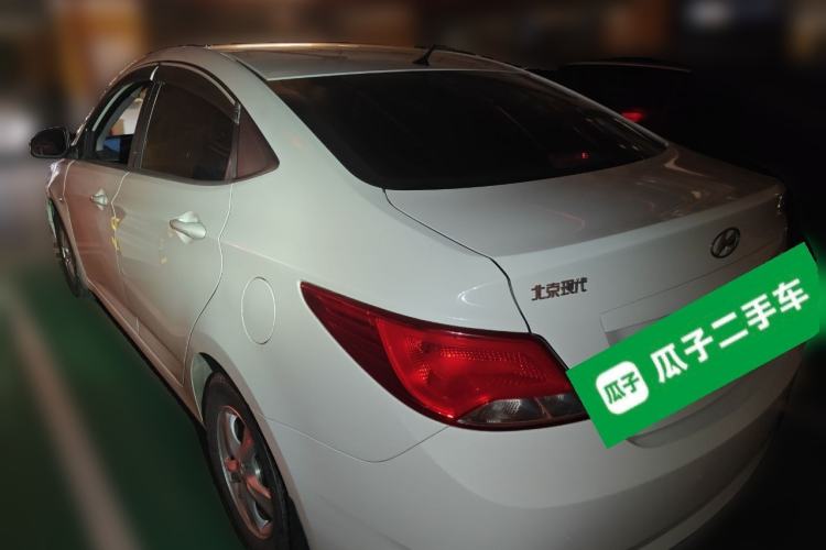 Used Hyundai Verna (older generation) 2014 1.4L Automatic Smart GLS Rear Left 45 Deg