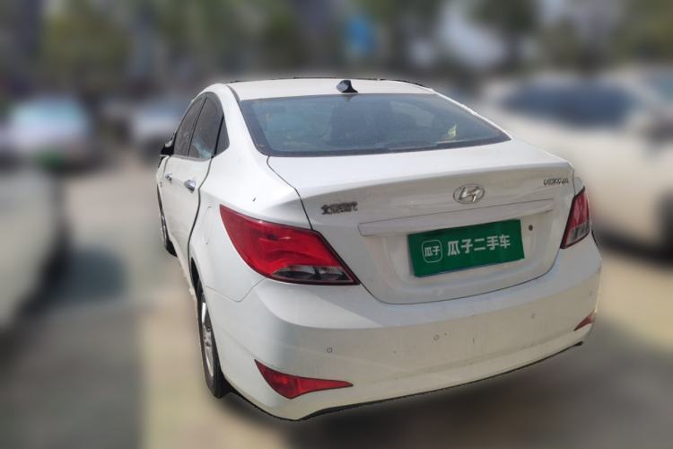 Used Hyundai Verna (older generation) 2014 1.4L Manual Smart GLS Trim Rear Left 45 Deg