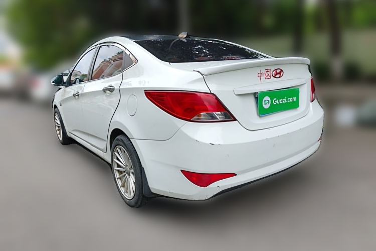 Used Hyundai Verna (older generation) 2014 1.4L Automatic Smart GLS Rear Left 45 Deg