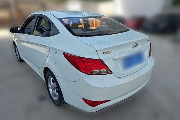 Used Hyundai Verna (older generation) 2014 1.4L Automatic Smart GLS Rear Left 45 Deg