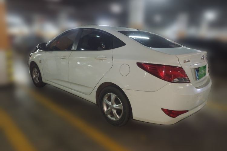 Used Hyundai Verna (older generation) 2014 1.4L Automatic Smart GLS Rear Left 45 Deg