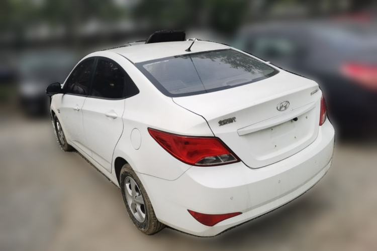 Used Hyundai Verna (older generation) 2014 1.4L Automatic Smart GLS Rear Left 45 Deg
