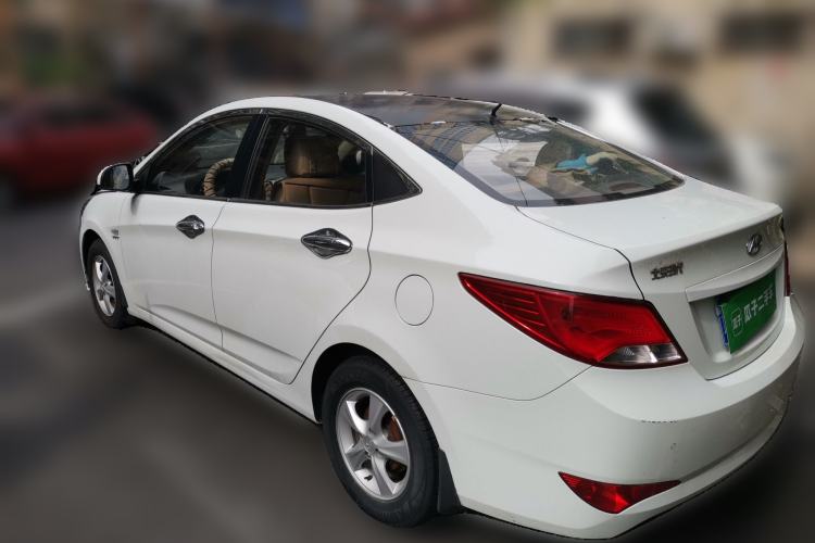 Used Hyundai Verna (older generation) 2014 1.4L Automatic Smart GLS Rear Left 45 Deg