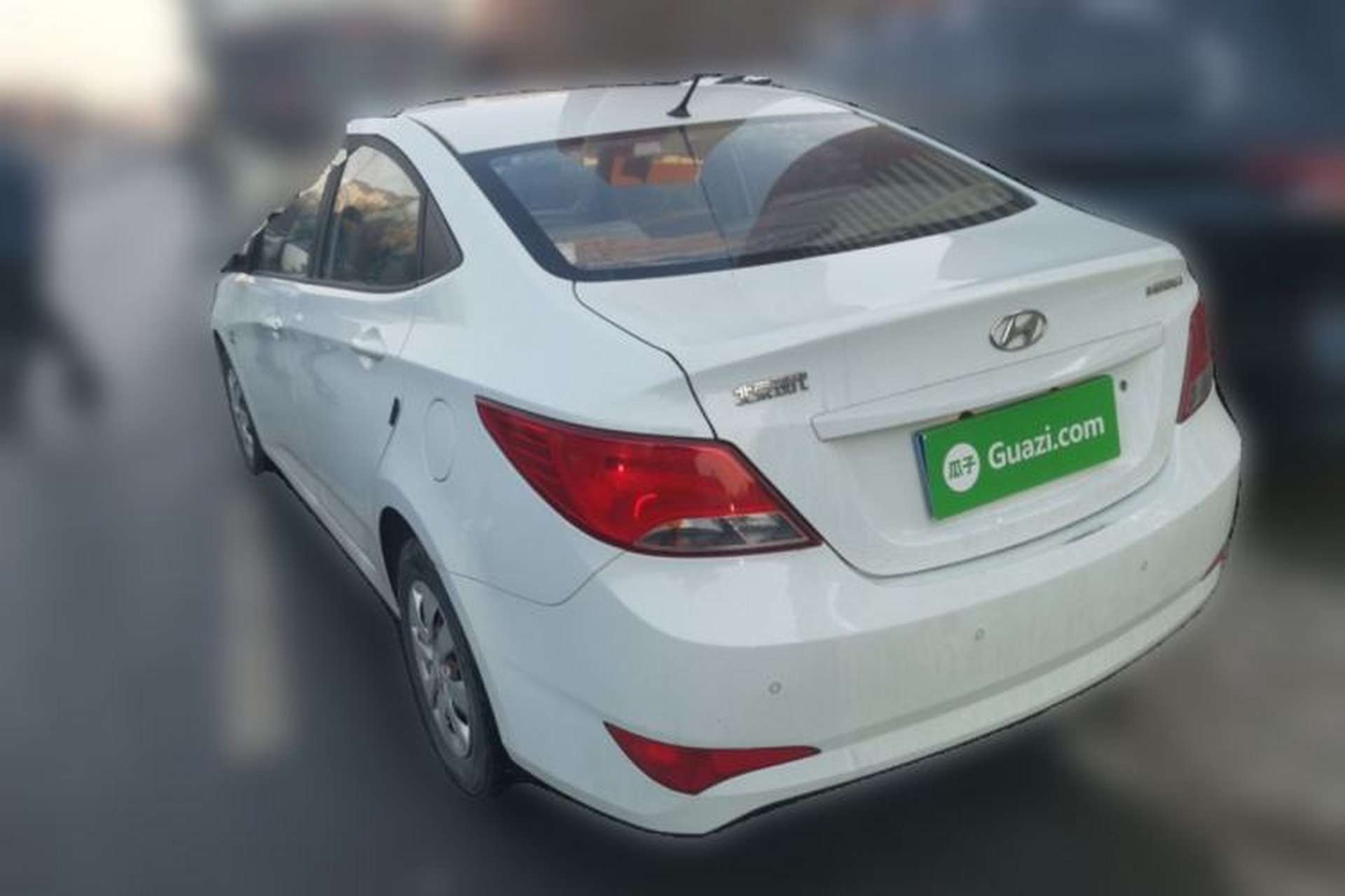 Used Hyundai Verna (older generation) 2014 1.4L Manual Smart GLS Trim Rear Left 45 Deg