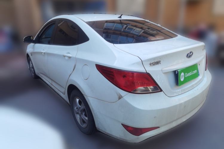 Used Hyundai Verna (older generation) 2014 1.4L Automatic Smart GLS Rear Left 45 Deg
