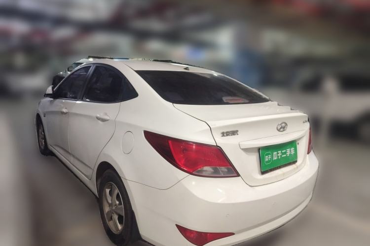 Used Hyundai Verna (older generation) 2014 1.4L Automatic Smart GLS Rear Left 45 Deg