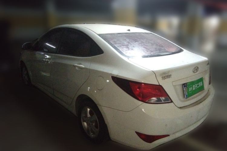 Used Hyundai Verna (older generation) 2014 1.4L Automatic Smart GLS Rear Left 45 Deg
