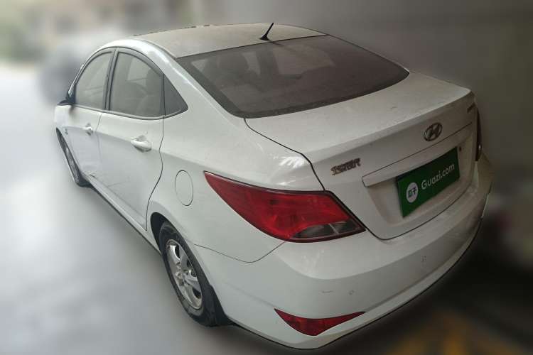 Used Hyundai Verna (older generation) 2014 1.4L Automatic Smart GLS Rear Left 45 Deg