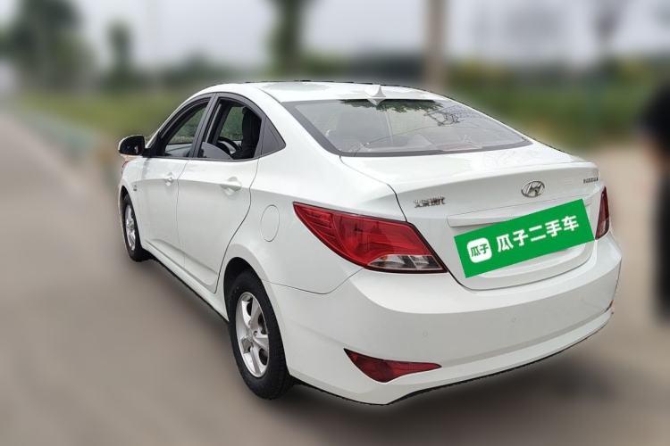 Used Hyundai Verna (older generation) 2014 1.4L Automatic Smart GLS Rear Left 45 Deg