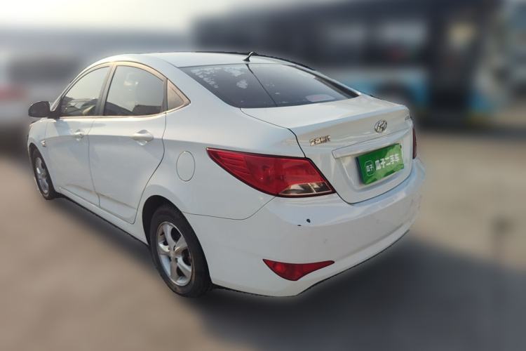 Used Hyundai Verna (older generation) 2014 1.4L Automatic Smart GLS Rear Left 45 Deg