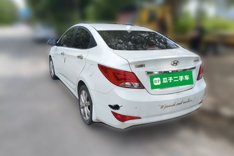 Used Hyundai Verna (older generation) 2014 1.4L Manual Top-Tier Model TOP Rear Left 45 Deg