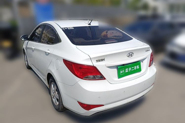 Used Hyundai Verna (older generation) 2014 1.4L Automatic Fashion GS Model Rear Left 45 Deg