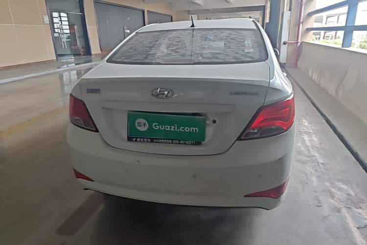 Used Hyundai Verna (older generation) 2014 1.4L Manual Smart GLS Trim Rear