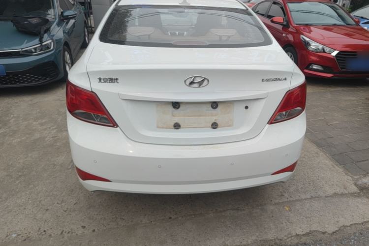 Used Hyundai Verna (older generation) 2014 1.4L Manual Smart GLS Trim Rear