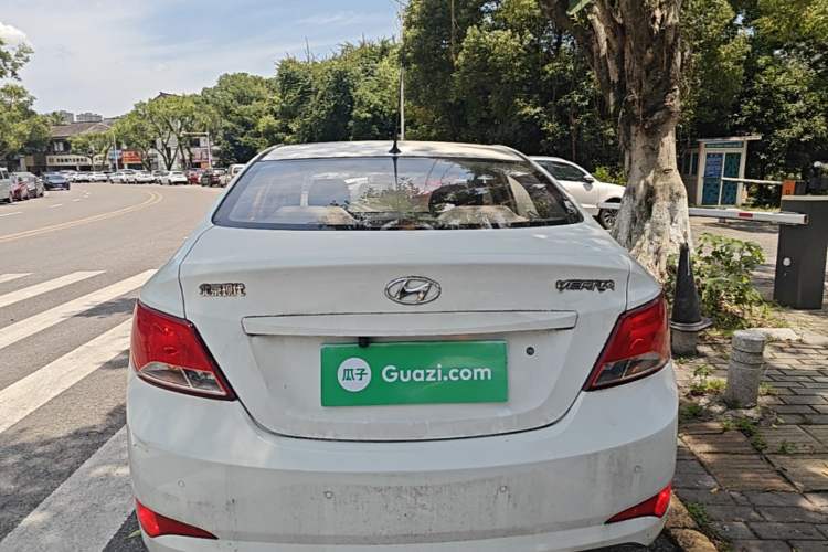 Used Hyundai Verna (older generation) 2014 1.4L Manual Smart GLS Trim Rear