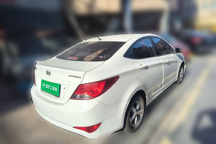 Used Hyundai Verna (older generation) 2014 1.4L Automatic Smart GLS Rear Right 45 Deg
