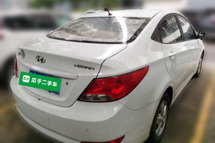 Used Hyundai Verna (older generation) 2014 1.4L Automatic Smart GLS Rear Right 45 Deg