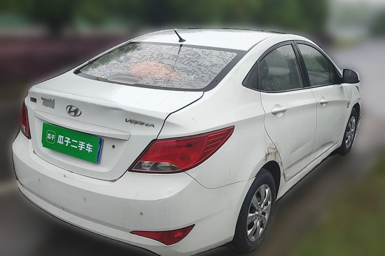 Used Hyundai Verna (older generation) 2014 1.4L Manual Fashion GS Model Rear Right 45 Deg