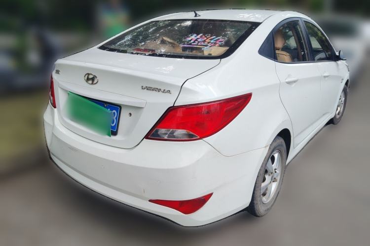 Used Hyundai Verna (older generation) 2014 1.4L Automatic Smart GLS Rear Right 45 Deg