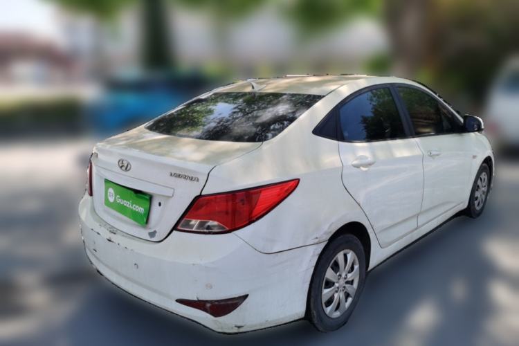 Used Hyundai Verna (older generation) 2014 1.4L Manual Fashion GS Model Rear Right 45 Deg