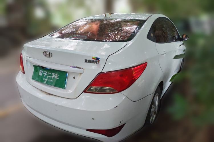 Used Hyundai Verna (older generation) 2014 1.4L Automatic Smart GLS Rear Right 45 Deg