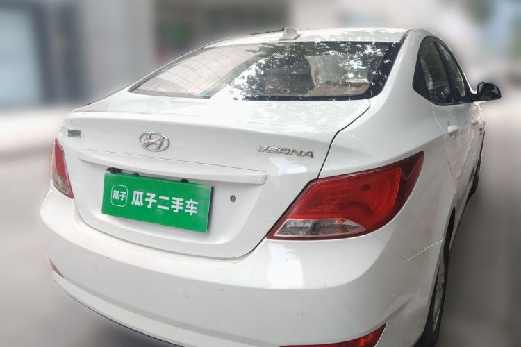 Used Hyundai Verna (older generation) 2014 1.4L Automatic Smart GLS Rear Right 45 Deg