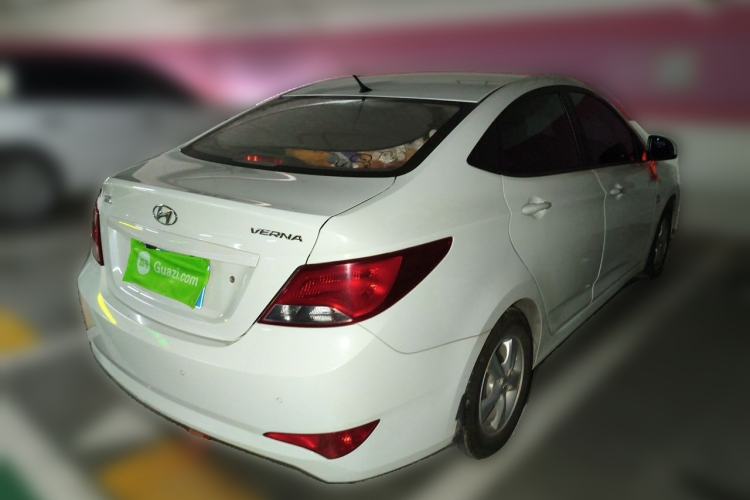 Used Hyundai Verna (older generation) 2014 1.4L Automatic Smart GLS Rear Right 45 Deg