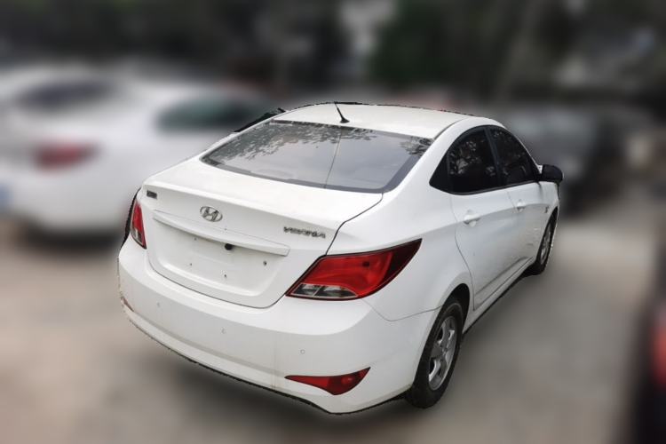 Used Hyundai Verna (older generation) 2014 1.4L Automatic Smart GLS Rear Right 45 Deg