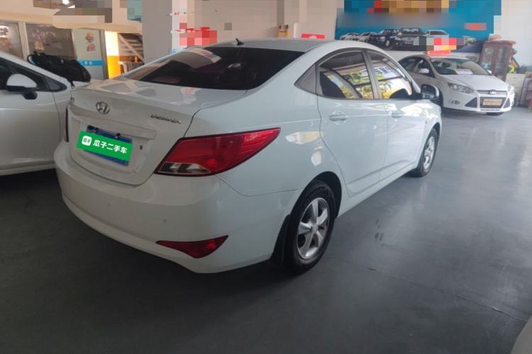 Used Hyundai Verna (older generation) 2014 1.4L Automatic Smart GLS Rear Right 45 Deg