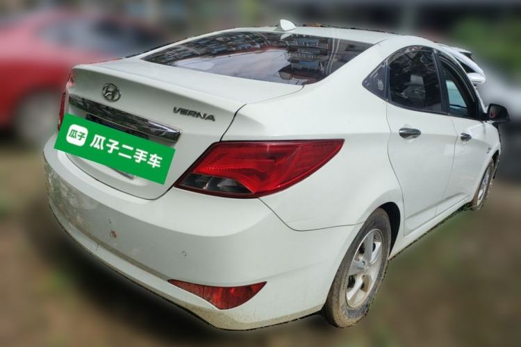 Used Hyundai Verna (older generation) 2014 1.4L Automatic Smart GLS Rear Right 45 Deg