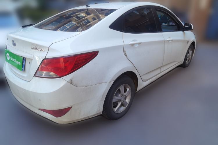 Used Hyundai Verna (older generation) 2014 1.4L Automatic Smart GLS Rear Right 45 Deg