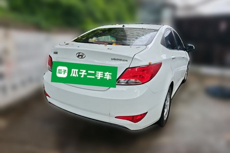 Used Hyundai Verna (older generation) 2014 1.4L Automatic Smart GLS Rear Right 45 Deg