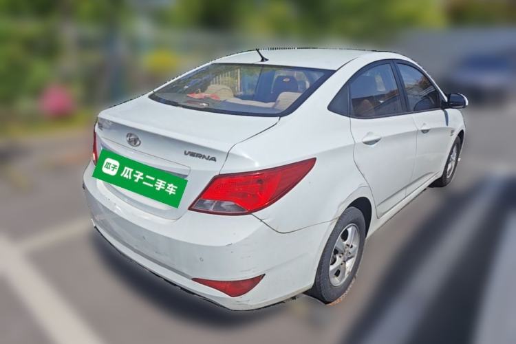 Used Hyundai Verna (older generation) 2014 1.4L Automatic Smart GLS Rear Right 45 Deg
