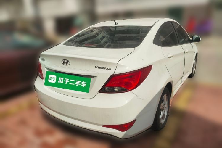 Used Hyundai Verna (older generation) 2014 1.4L Automatic Smart GLS Rear Right 45 Deg